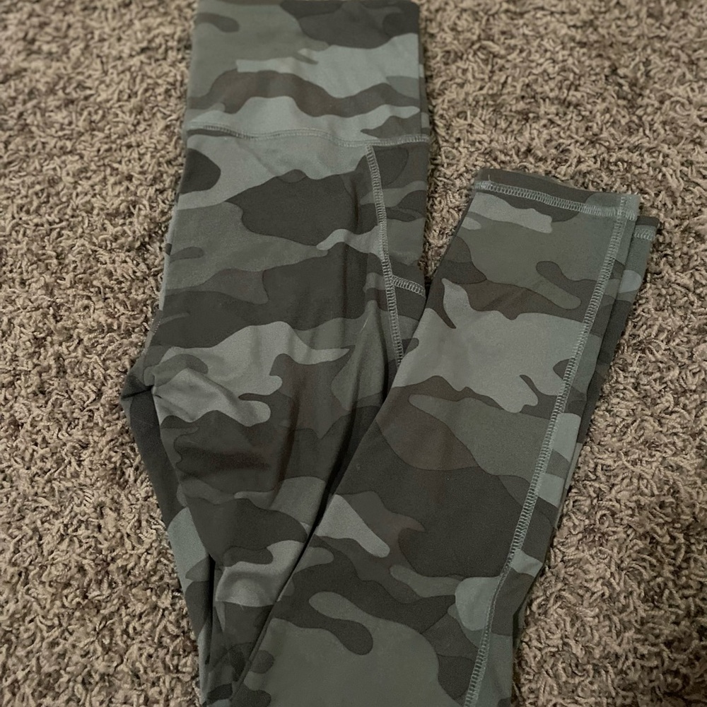 Wild Fable Green and Gray Camouflage Leggings